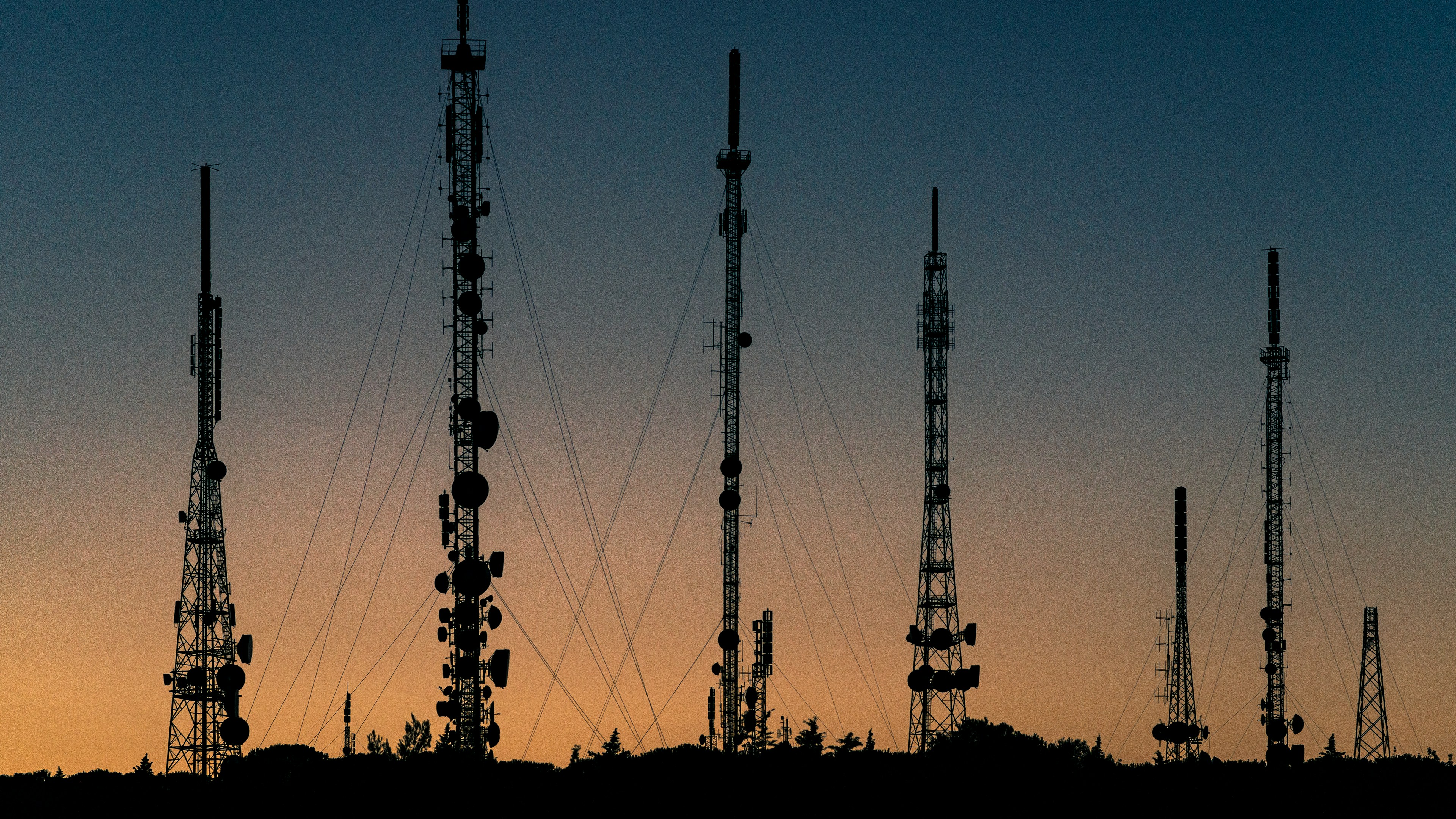 Pylônes de télécommunications